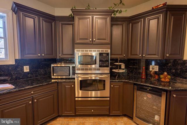 5717 OLD CLIFTON RD, Clifton, VA 20124