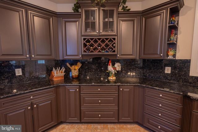 5717 OLD CLIFTON RD, Clifton, VA 20124