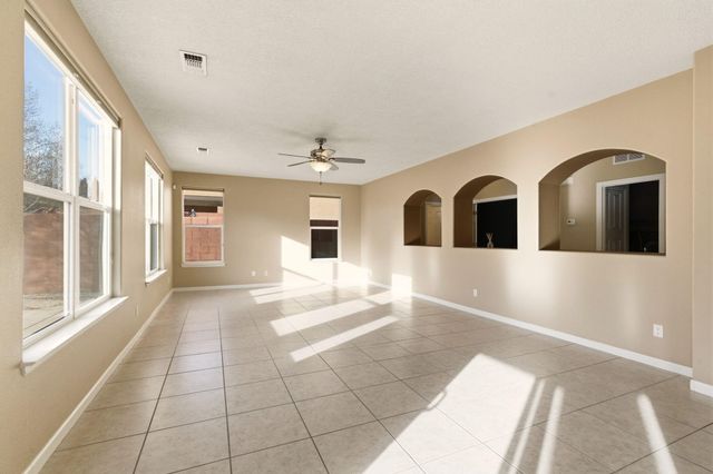 213 Paseo Vista Loop NE, Rio Rancho, NM 87124