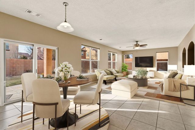 213 Paseo Vista Loop NE, Rio Rancho, NM 87124