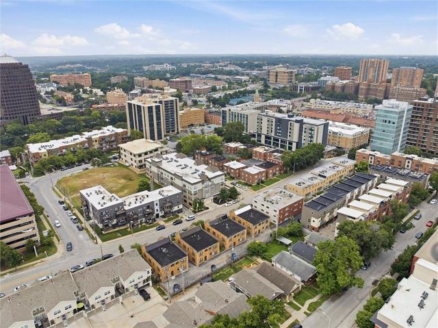 4514 Broadway Boulevard 2A, Kansas City, MO 64111