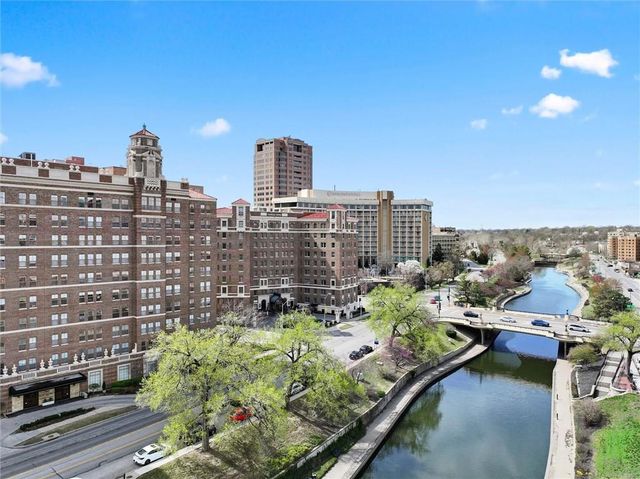 4514 Broadway Boulevard 2A, Kansas City, MO 64111