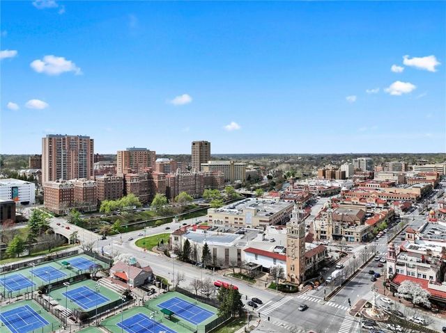 4514 Broadway Boulevard 2A, Kansas City, MO 64111