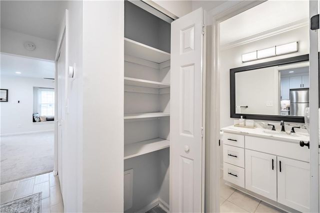 1110 Crist PL, Virginia Beach, VA 23454