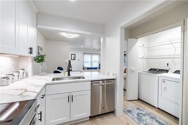 1110 Crist PL, Virginia Beach, VA 23454