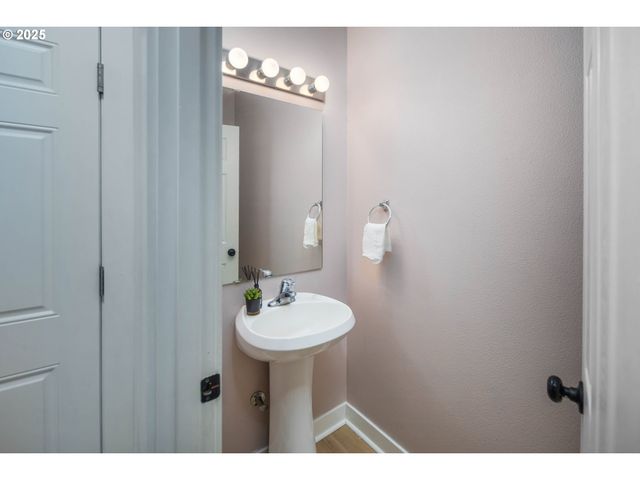 4585 Y St, Washougal, WA 98671