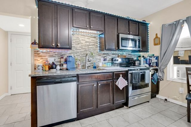 38 Whitman St, Chicopee, MA 01013