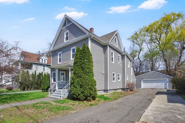 38 Whitman St, Chicopee, MA 01013