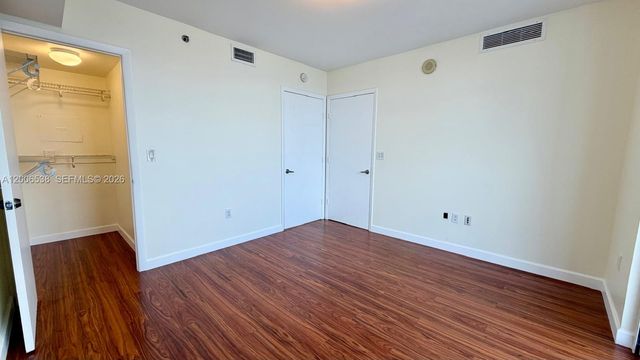 50 Biscayne Blvd 4507, Miami, FL 33132