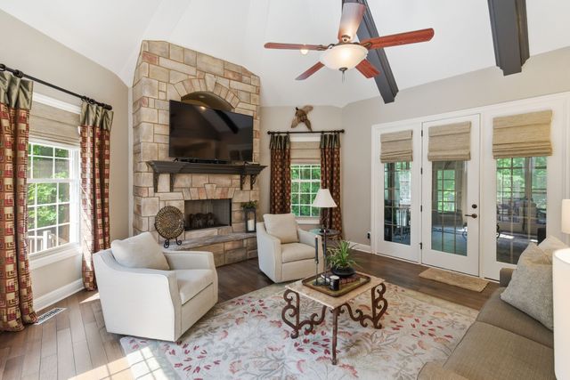 9421 Whittingham Dr, Brentwood, TN 37027