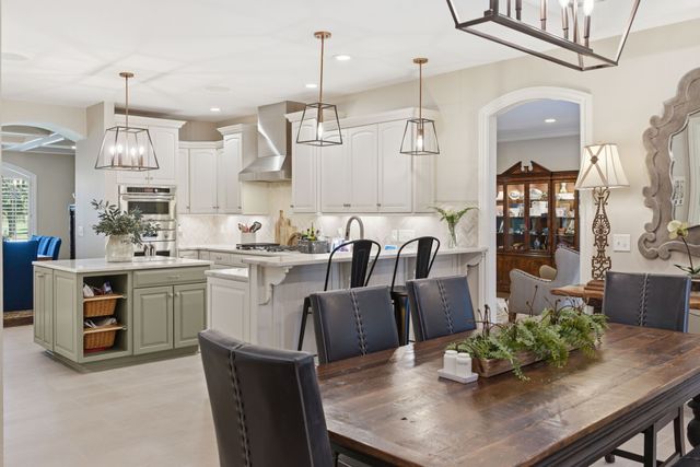 9421 Whittingham Dr, Brentwood, TN 37027