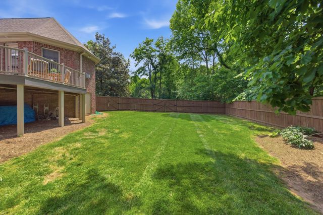 9421 Whittingham Dr, Brentwood, TN 37027
