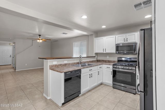 14354 S Camino Vallado, Sahuarita, AZ 85629