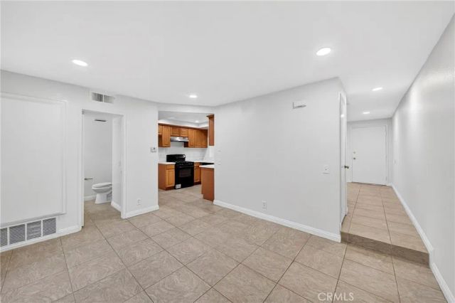 11360 166th 10, Cerritos, CA 90703