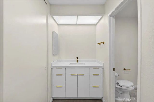 11360 166th 10, Cerritos, CA 90703