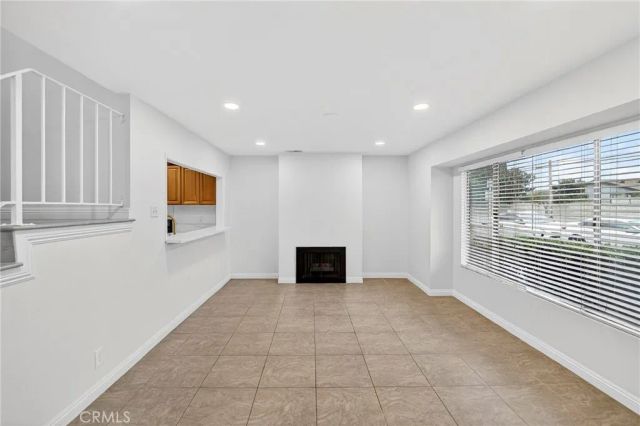 11360 166th 10, Cerritos, CA 90703