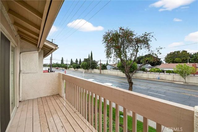 11360 166th 10, Cerritos, CA 90703
