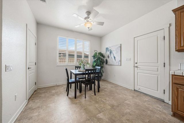 1017 Longhorn Ln, Lincoln, CA 95648