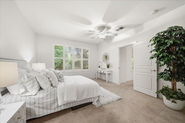 1017 Longhorn Ln, Lincoln, CA 95648