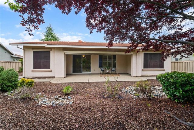 1017 Longhorn Ln, Lincoln, CA 95648
