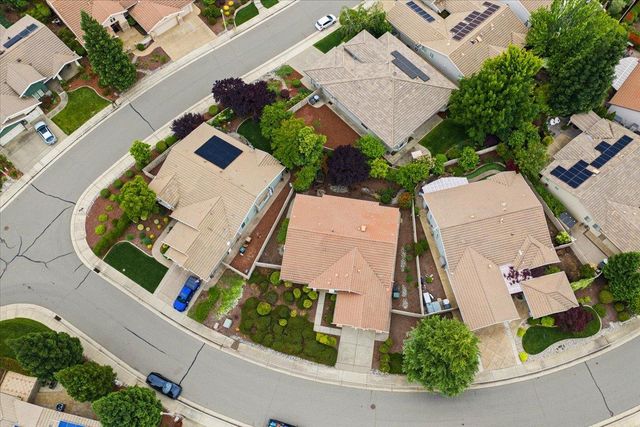 1017 Longhorn Ln, Lincoln, CA 95648
