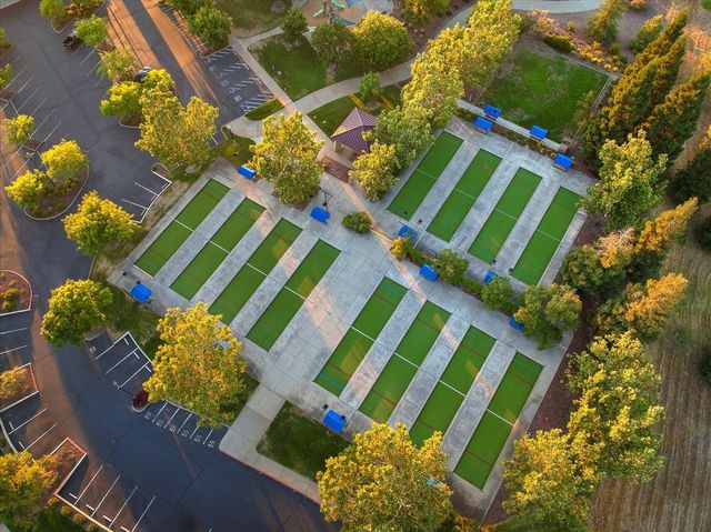 1017 Longhorn Ln, Lincoln, CA 95648