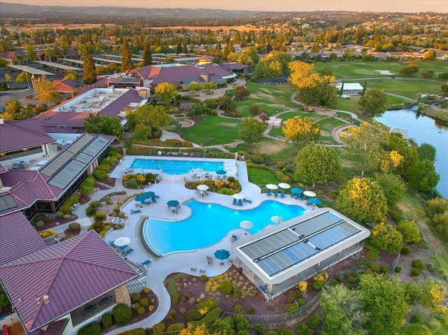 1017 Longhorn Ln, Lincoln, CA 95648