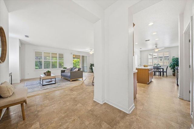 1017 Longhorn Ln, Lincoln, CA 95648