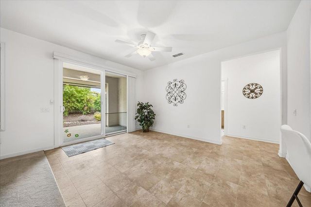 1017 Longhorn Ln, Lincoln, CA 95648