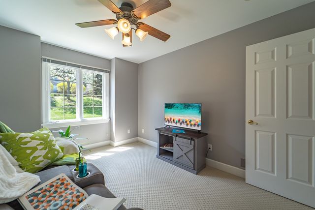 676 Midship Circle Circle, Webster, NY 14580