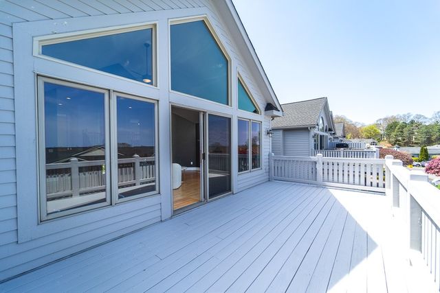 676 Midship Circle Circle, Webster, NY 14580
