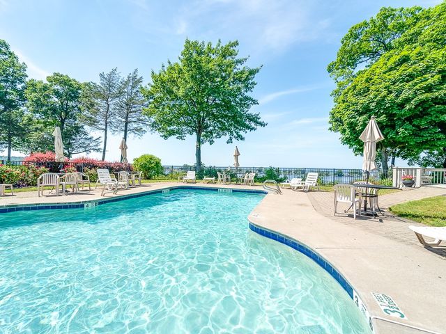 676 Midship Circle Circle, Webster, NY 14580
