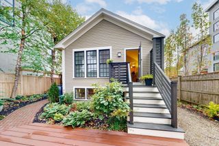 18 Hazel Street, Cambridge, MA 02138