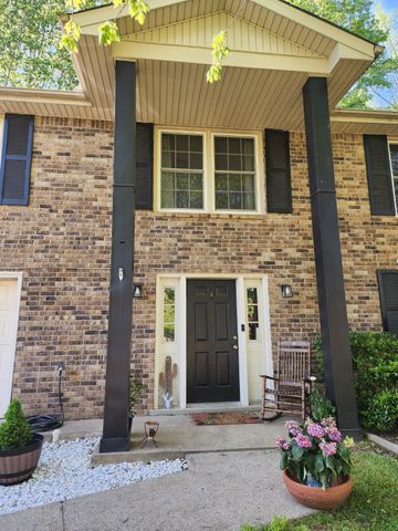 404 Warren Cir, Clarksville, TN 37040