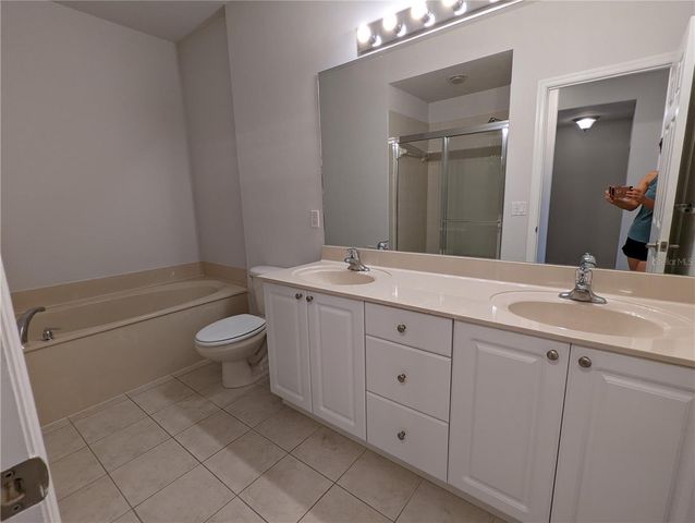 7782 SW 64TH LANE 1002, Gainesville, FL 32608