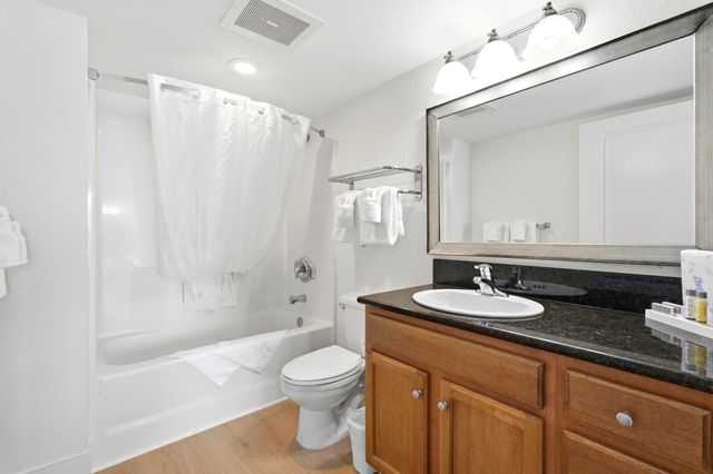 504 N Ocean Blvd. 1604 A&B, Myrtle Beach, SC 29577