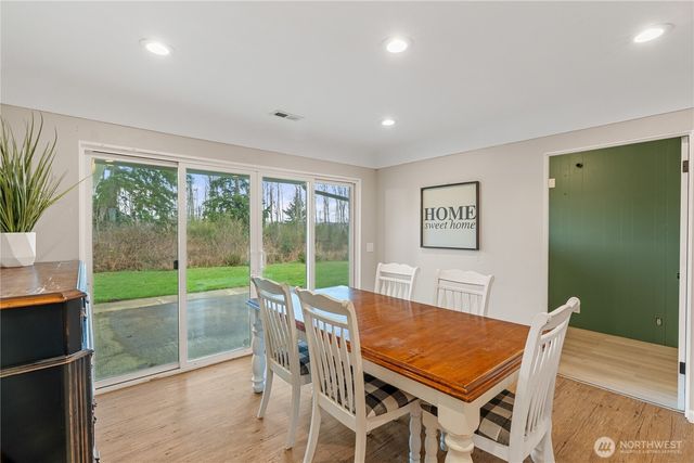 8 Trinity Place, Cosmopolis, WA 98537