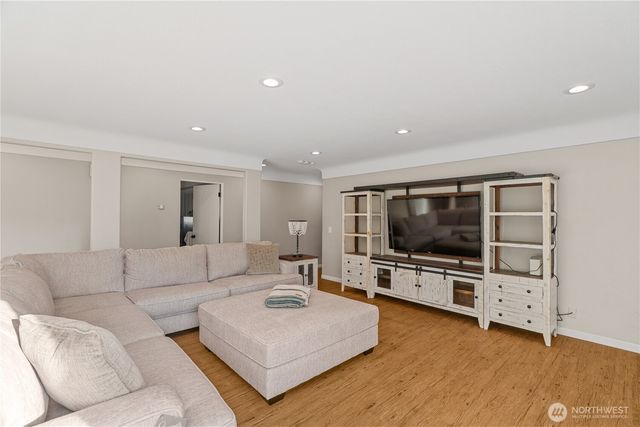 8 Trinity Place, Cosmopolis, WA 98537