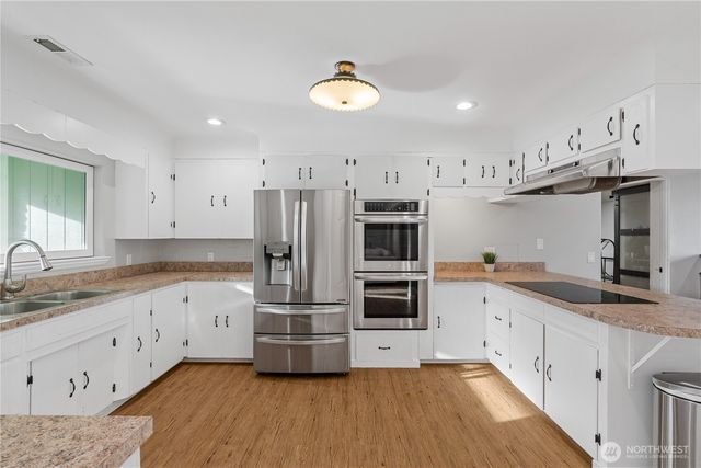 8 Trinity Place, Cosmopolis, WA 98537