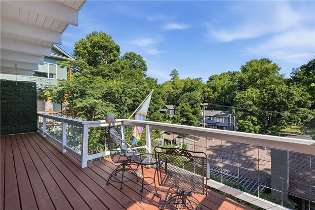51 Mountain Street, Eureka Springs, AR 72632