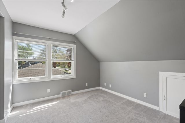 500 31st Street SE, Cedar Rapids, IA 52402