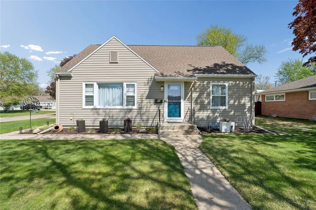 500 31st Street SE, Cedar Rapids, IA 52402