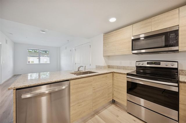 1230 SOUTHSTATION 214, Orlando, FL 32809