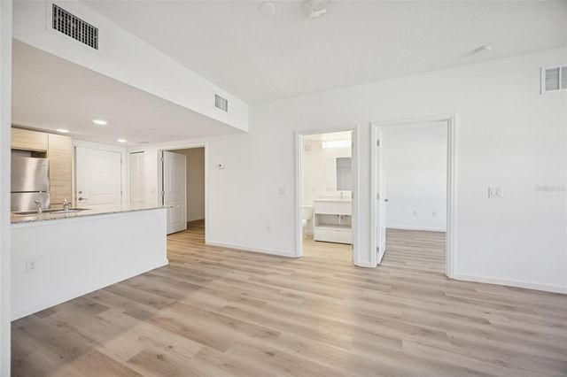 1230 SOUTHSTATION 214, Orlando, FL 32809