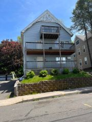 85 Goodwill Avenue, Meriden, CT 06451