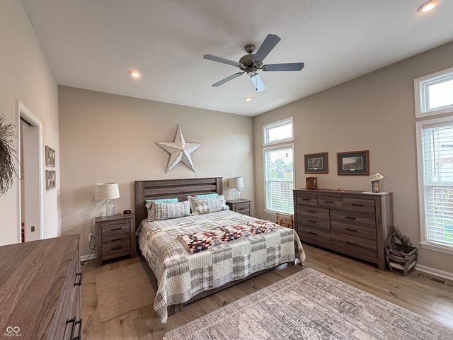 1400 W Springhurst Boulevard, Greenfield, IN 46140