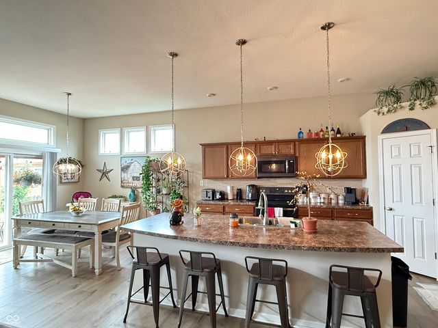 1400 W Springhurst Boulevard, Greenfield, IN 46140