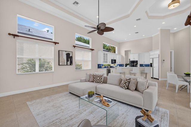 540 Les Jardin Drive, Palm Beach Gardens, FL 33410