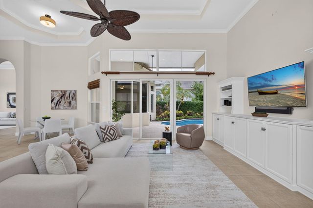540 Les Jardin Drive, Palm Beach Gardens, FL 33410