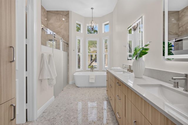 540 Les Jardin Drive, Palm Beach Gardens, FL 33410